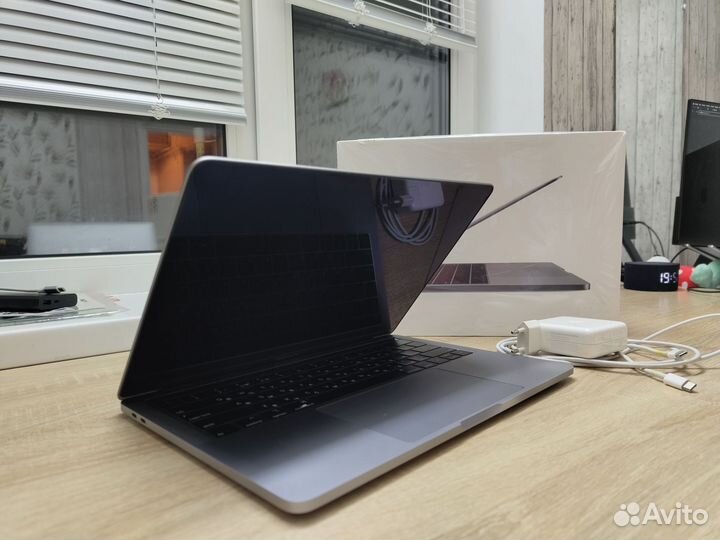 Apple MacBook Pro 13' 2018 с Touch Bar