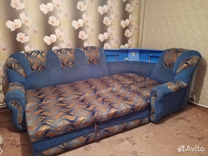 Угловой диван