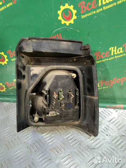 Фонарь задний левый Volkswagen Passat B3 универсал