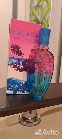 Escada pacific paradise