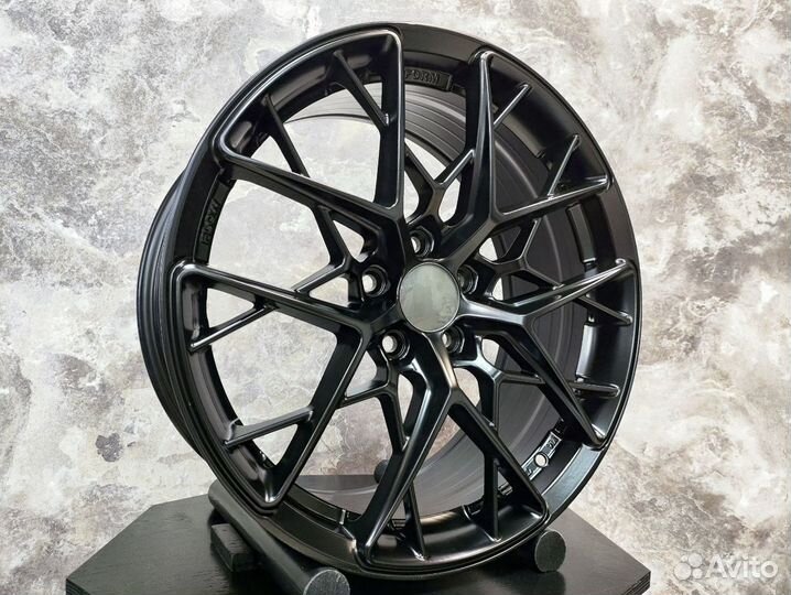 Диск RS HRE FF10 на BMW 5X120 R18 d72,6