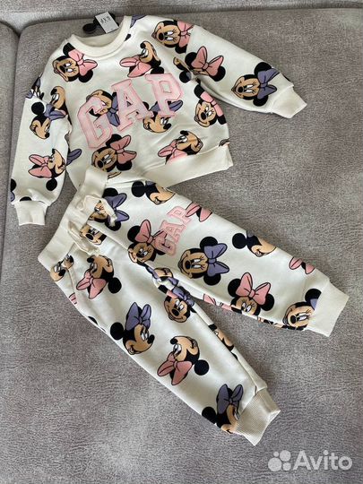 Gap новый костюм для девочки