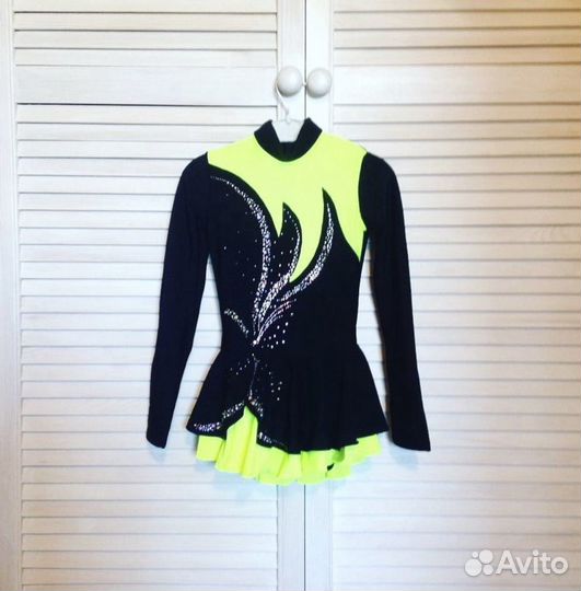 Костюм для фигурного катания