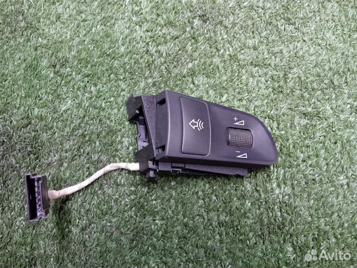 Кнопка многофункциональная Audi A6 (C6 4F) 2004-2