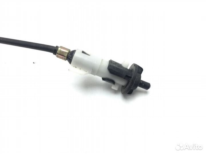 Тросик лючка топливного бака Toyota Ipsum SXM10G