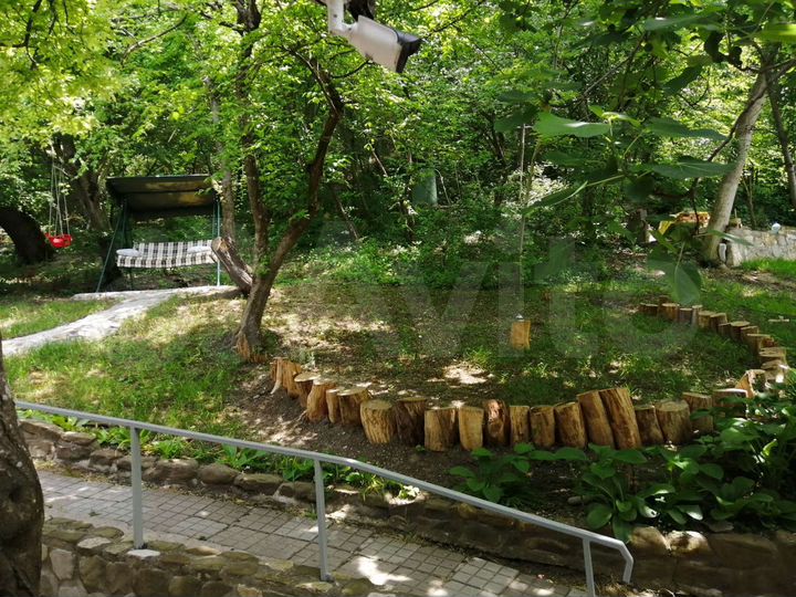 Комната 15 м² в 9-к., 1/2 эт.