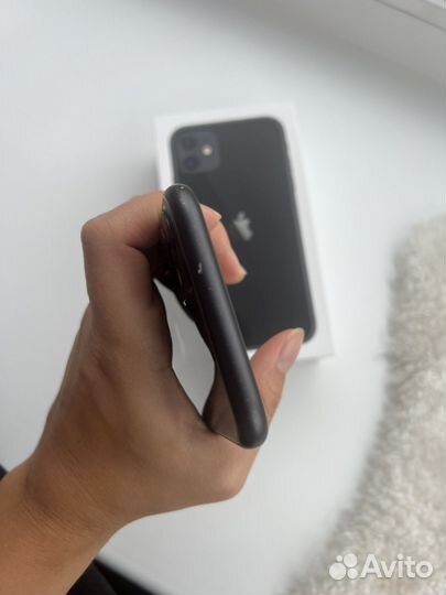 iPhone 11, 64 ГБ