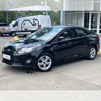 Ford Focus 1.6 AMT, 2013, 120 000 км, с пробегом, цена 895 000 руб.