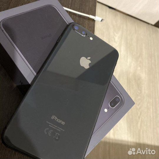 Телефон iPhone 8 plus