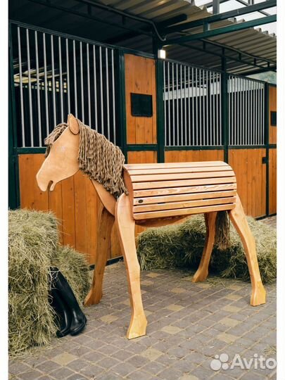 Деревянная лошадка