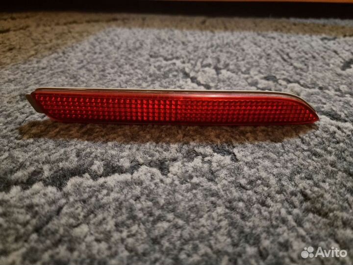 Отражатель заднего бампера fielder