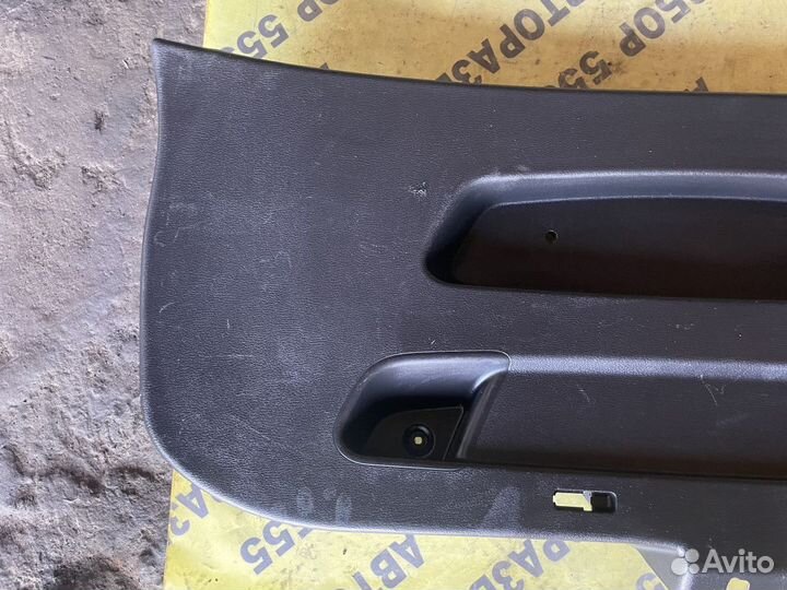 Обшивка двери багажника BMW X1 E84