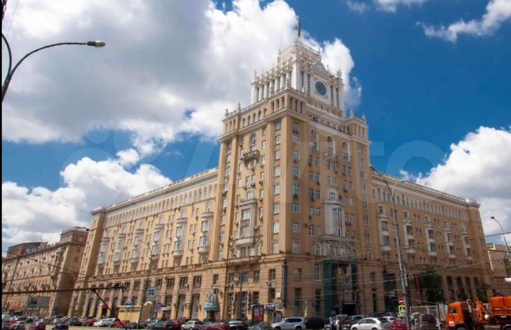 Ресторан, клуб, кальянная, бар 1300 м²