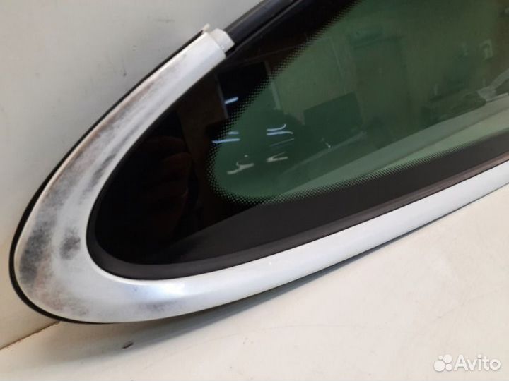 Стекло в крыло заднее правое Porsche 911 991