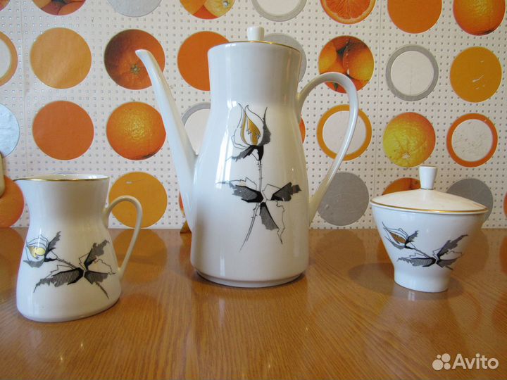 Кофейник фарфор