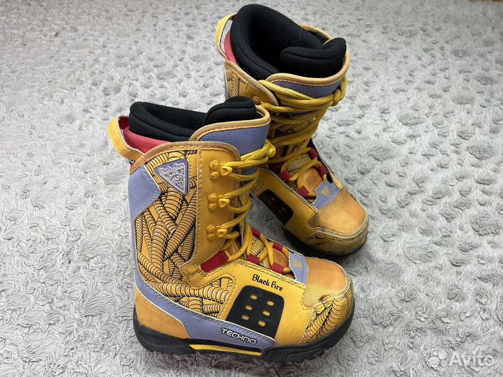 Ботинки для сноуборда 34eur Black Fire Techno