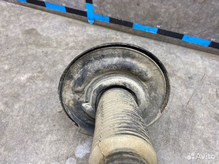 Амортизатор передний левый Nissan Teana L33 2.5