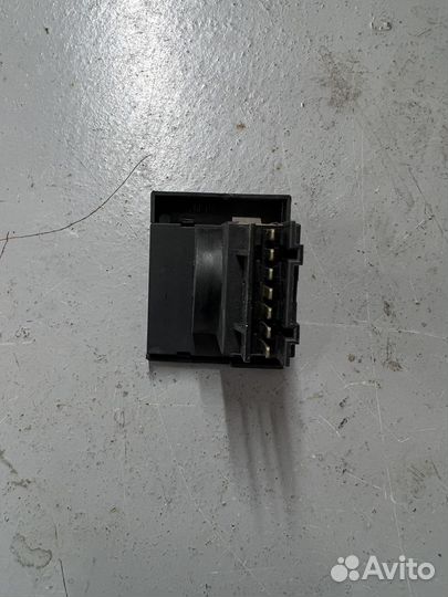 Кнопка (регулятора) подогрева сидений гольф 3