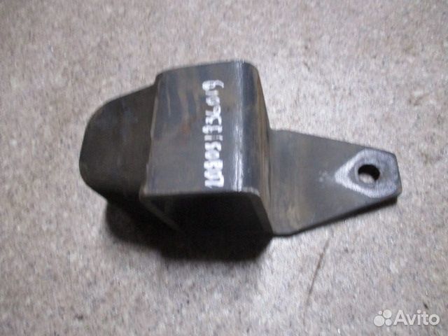 Отбойник передней рессоры DAF 1835451