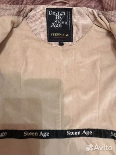 Плащ на девочку р.146, утепленный, нарядный