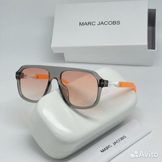 Солнцезащитные очки Marc Jacobs