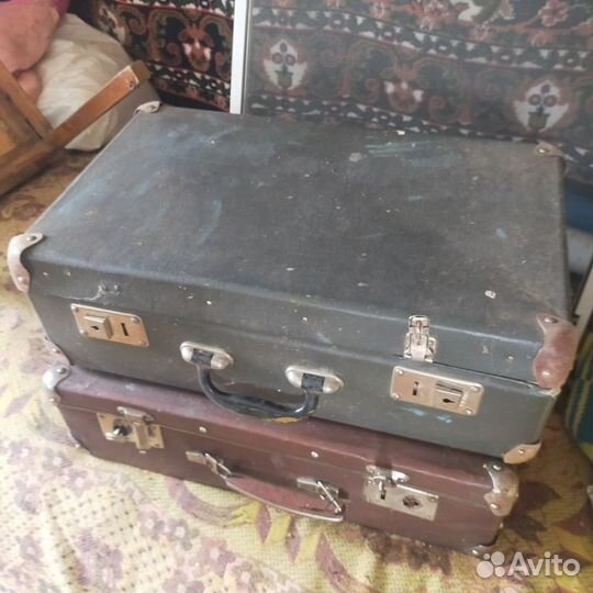 Чемодан старинный