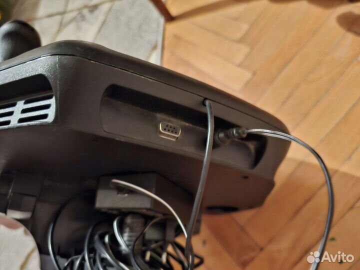 Руль Logitech momo racing 270