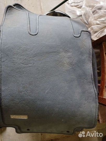 Автомобильные коврики mercedes-benz