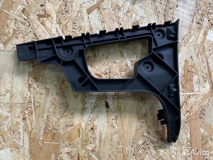 Крепление заднего бампера Ауди а5 8т