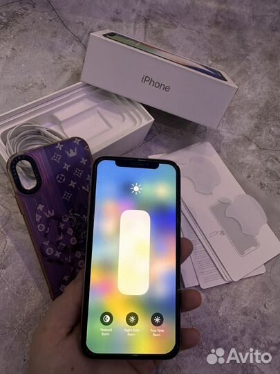 iPhone X, 64 ГБ