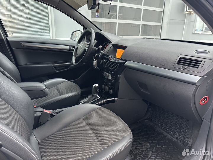 Opel Astra 1.8 AT, 2012, 209 761 км