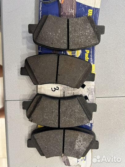 Продам тормозные колодки Hyundai Elantra