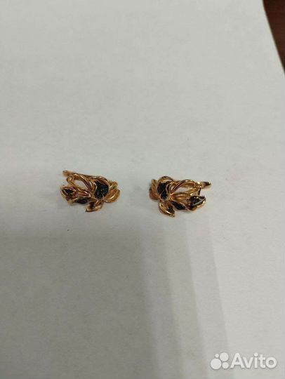 Золотые серьги