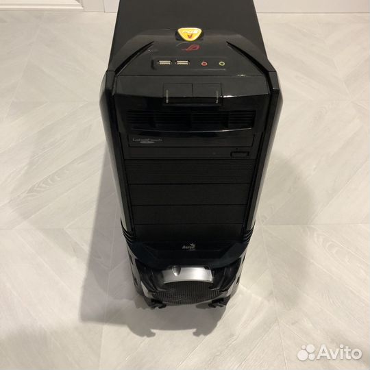 Корпус для компьютера ATX
