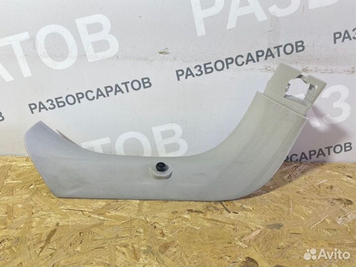 Обшивка крышки багажника левая Renault Megan Iii