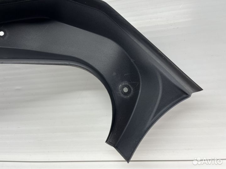 Водосток багажника левый BMW F13