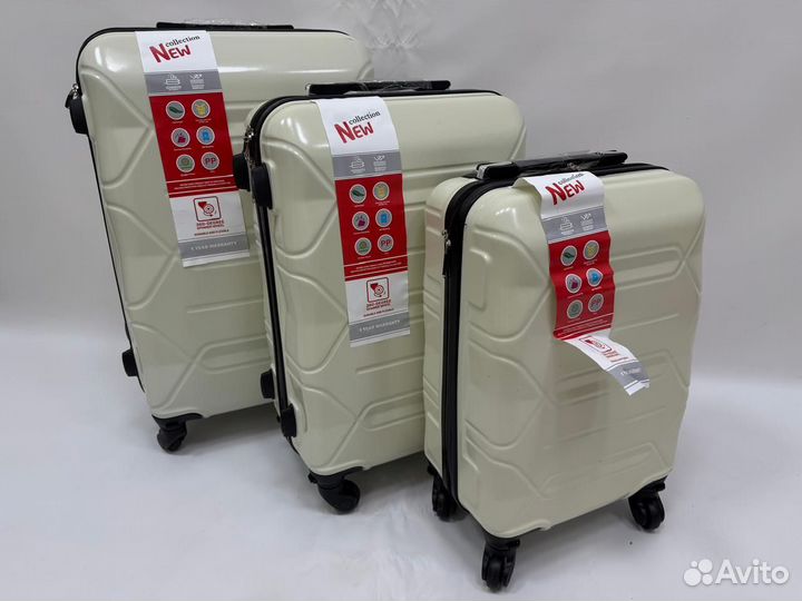 Чемодан на колесах пластик S M L Большой выбор