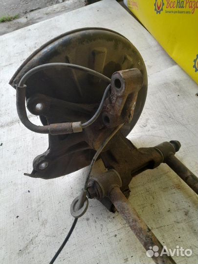 Кулак задний правый Hyundai Elantra седан G4ED