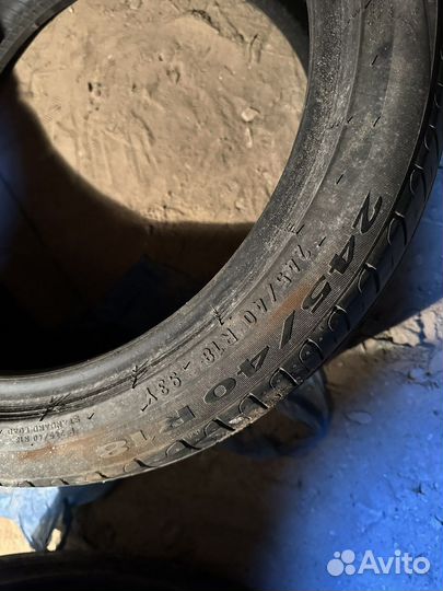 Pirelli Cinturato P7 245/40 R18
