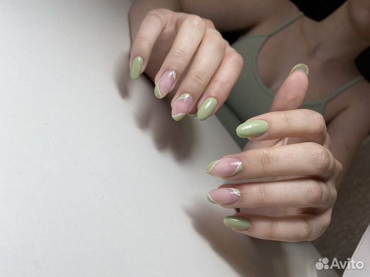 Маникюр с покрытием гель-лаком