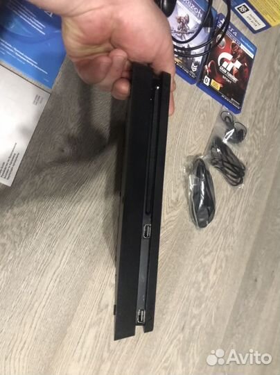 Ps4 slim 1tb с играми