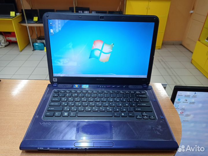 Sony Vaio PCG-61713V core i3/4Gb/320Gb/гарантия