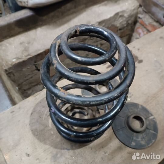 Пружина задняя Зафира А