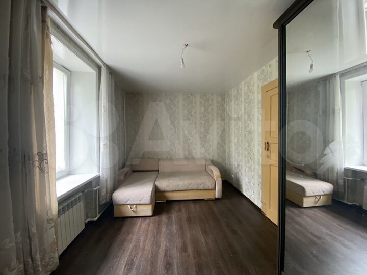 Комната 33,2 м² в 4-к., 3/3 эт.