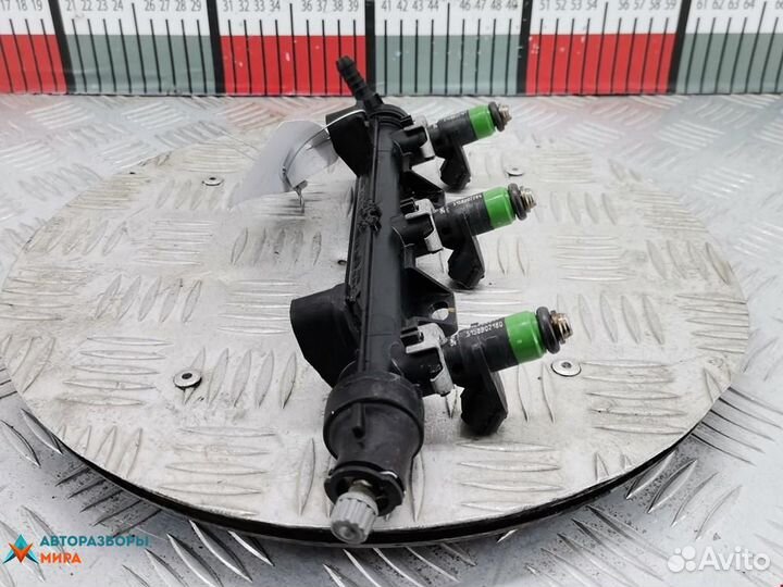 Форсунка Skoda Fabia (6Y) рест. 2005 03E906031