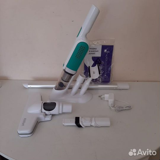 Ручной пылесос KitFort KT-5133 (2 в 1)