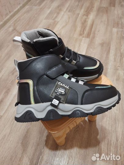 Ботинки демисезонные для девочки 34 новые