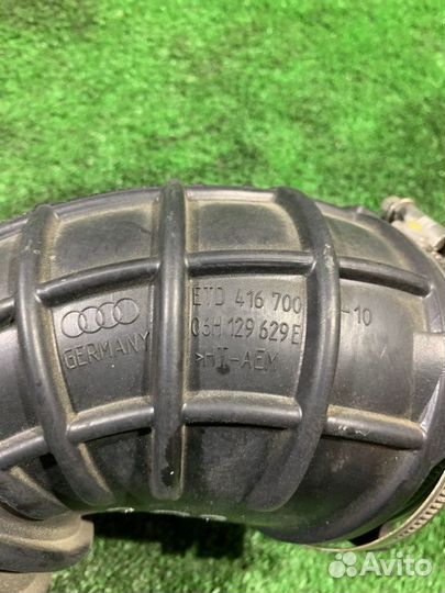 Патрубок воздушного фильтра Audi A4 B8 CDN 2011