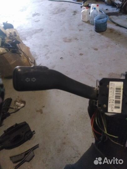 Блок подрулевых перекл. Volkswagen Passat B5