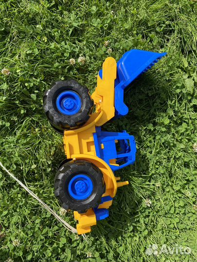 Детский трактор